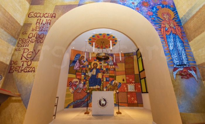 Residência São Pedro — Decoração da Capela · Madrid (Espanha), imagem 4